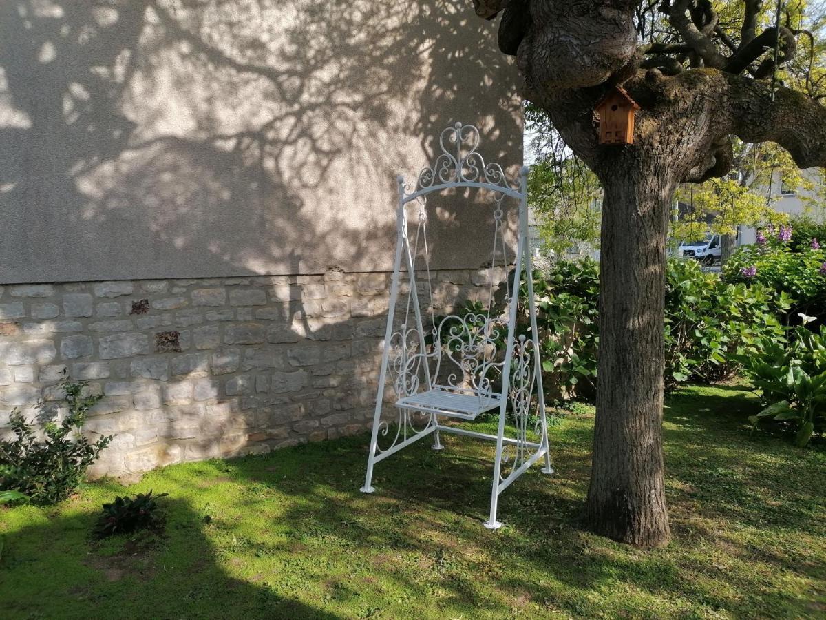 La Roseliere Maison Plain Pied Confortable Belle Decoration Jardin Magnifique 10 Mn A Pied Centre Ville Bayeux Proche Plages Du Debarquement Exteriér fotografie
